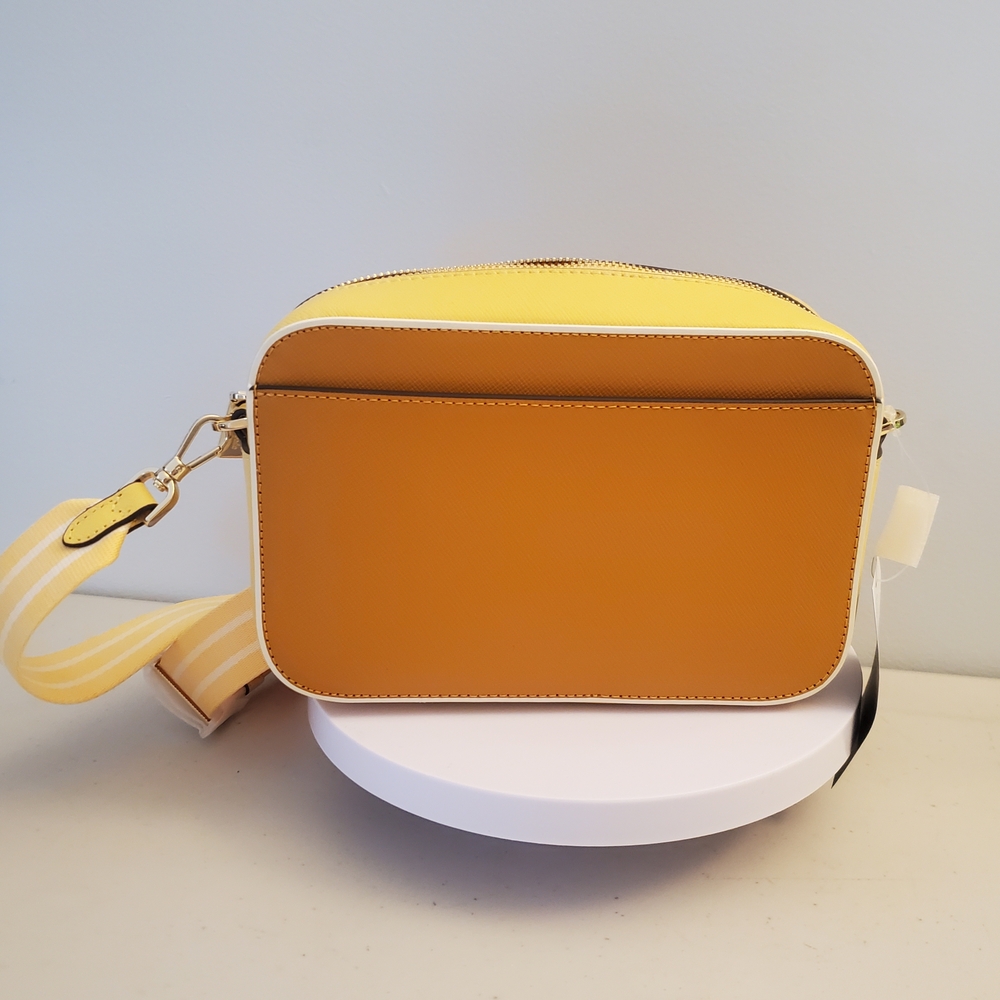 Kate Spade Oh Snap Squash Blossom Bag. NWT. - Picture 4 of 6